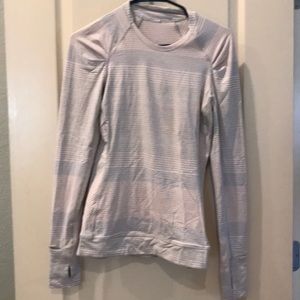 Long sleeve workout top